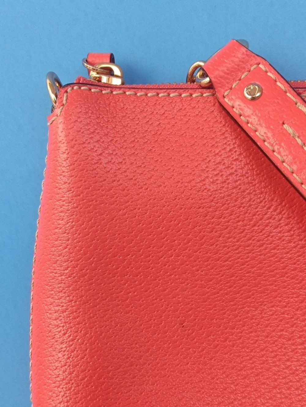 kate spade coral leather wristlet with heart charm Size10.5×6×1